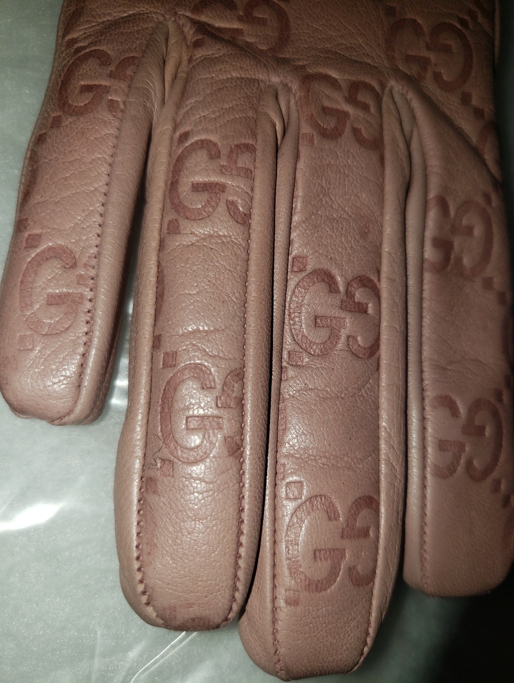 Gucci Lillac Lambskin Leather Cashmere Lined Glove With Ink Stain - Picture 7 of 13